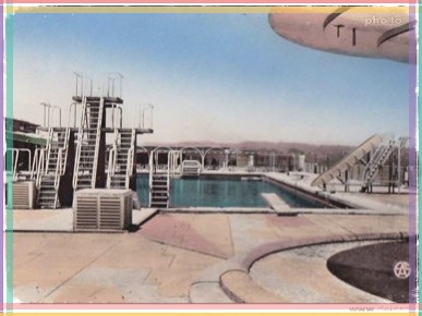 Piscine de philippeville avec cadre